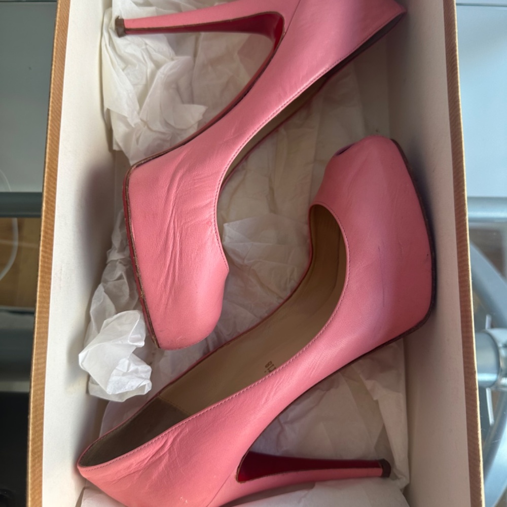 Louboutin pink peep-toe covered pumps, size 38 with box - Picture 2 of 12